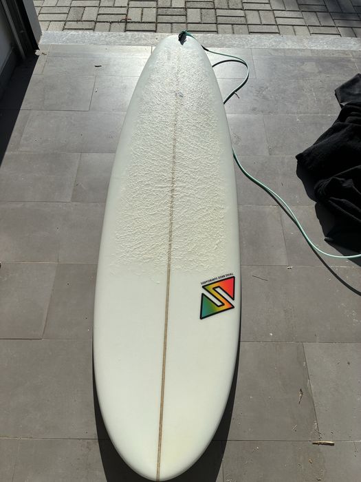 Prancha surf 6’8 usada apenas 1x