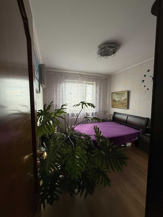 Продаж 4к квартири з євроремонтом та меблями Виноградар Порика 7А