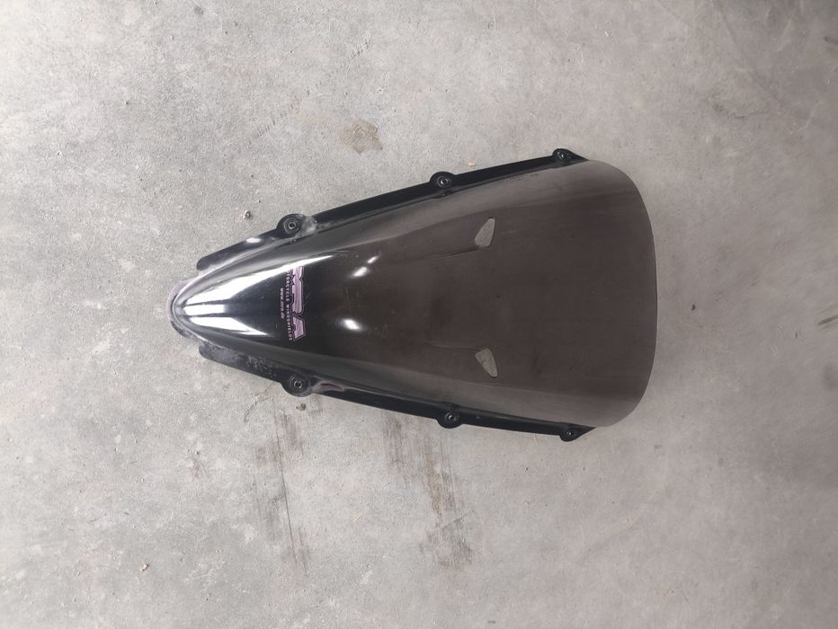 Yamaha r1 RN04 szyba MRA