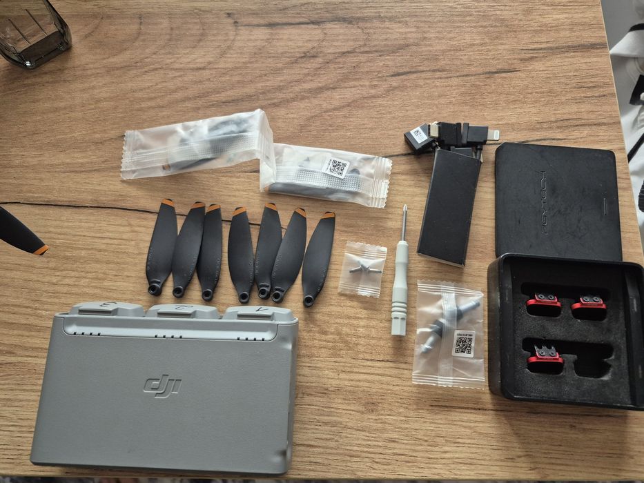 DJI Mini 2 Fly More Combo