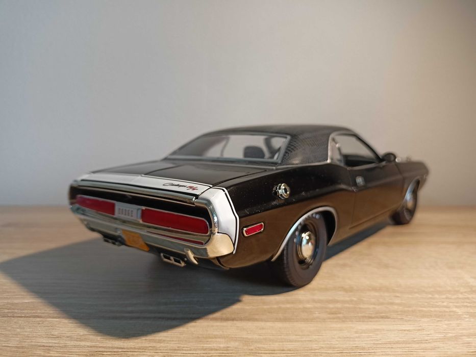 Dodge Challenger 1970 model w skali 1:18 Greenlight/otwierane elementy