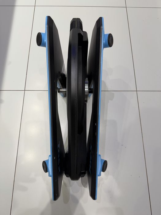 Trenażer TACX NEO 2T Smart (T2875) – bardzo dobry stan