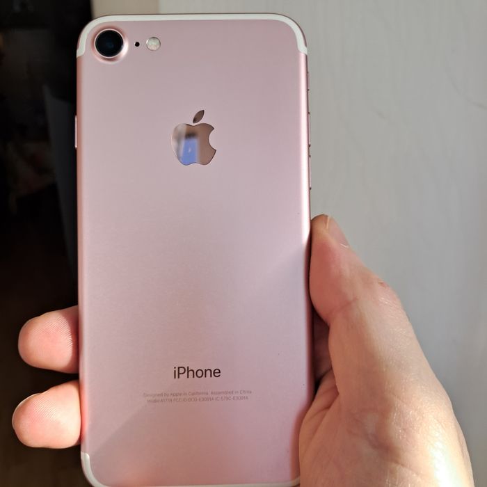 iPhone 7 rose gold 32g