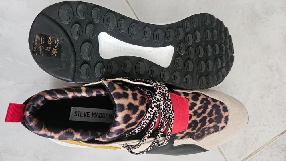 Sapatilhas Steve Madden feminino Novos