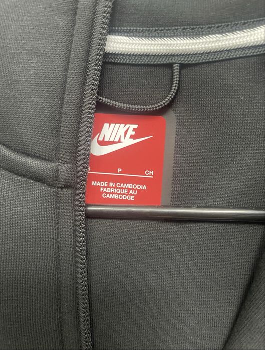 Зіп Nike tech fleece