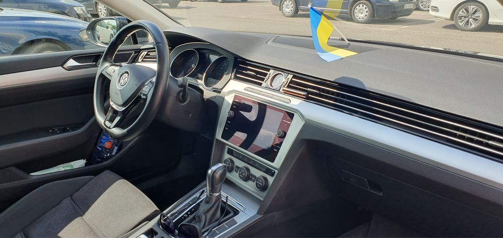 Volkswagen Passat 2017 VIN WVWZZZ3CZJE045634 фото оголошення 5 з 8