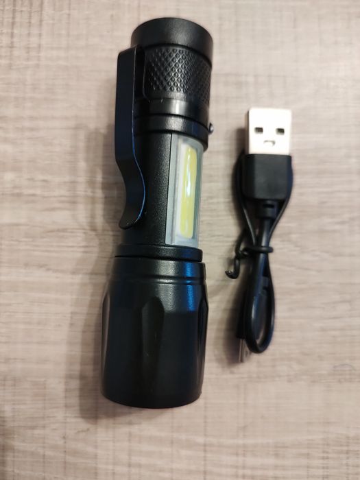 Latarka LED COB kieszonkowa