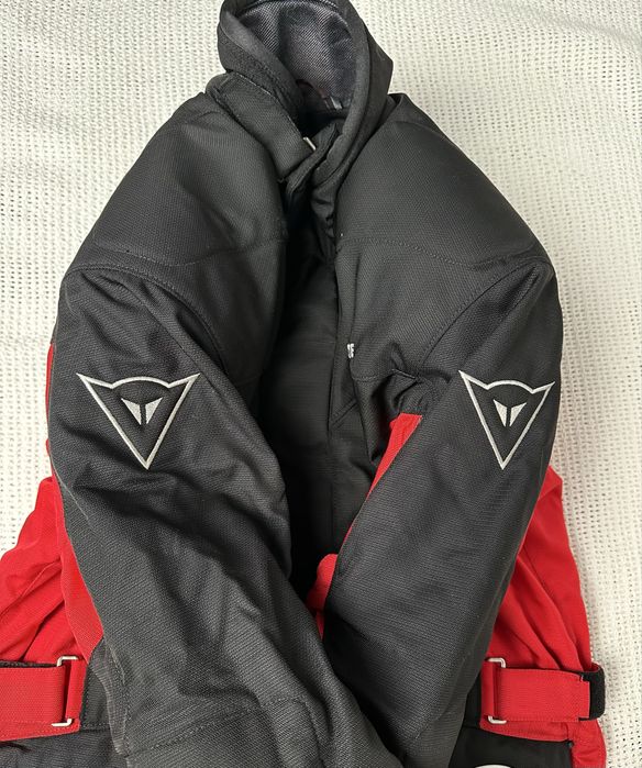 Мотокуртка-черепаха Dainese розмір 50 (M/L) стан нової,