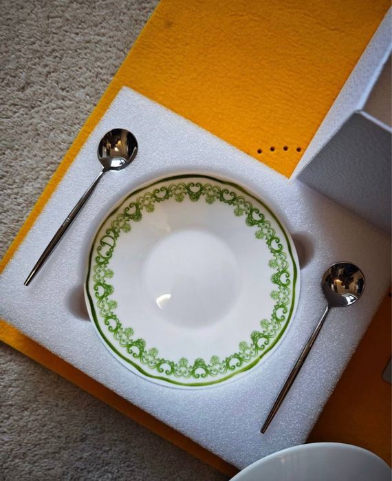 Набор посуды Dior