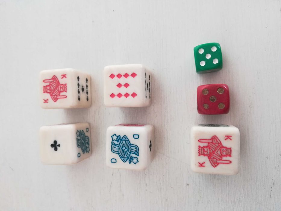 Cartas de jogar antigas