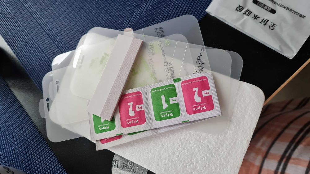 Захисні плівки для iPhone 12/ 12 pro