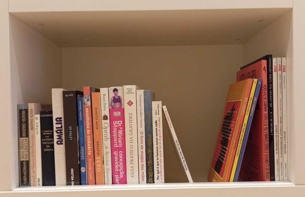 Livros de Cinema / Desporto / Música / Culinária / Maternidade / Outros