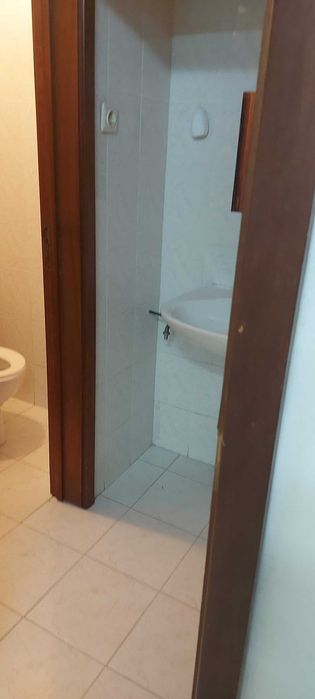 Loja 60m2 junto à Estação Ferroviária de Espinho