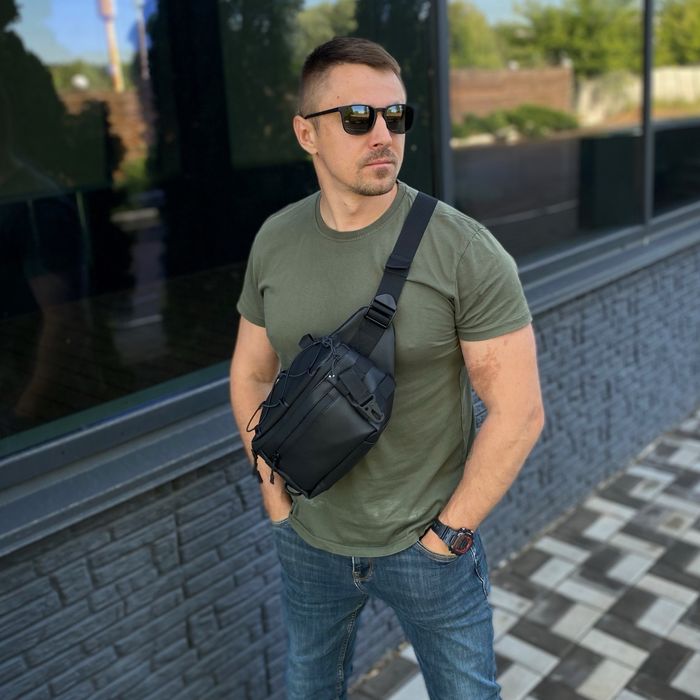 Чорна тактична сумка через плече на пояс нагрудна
