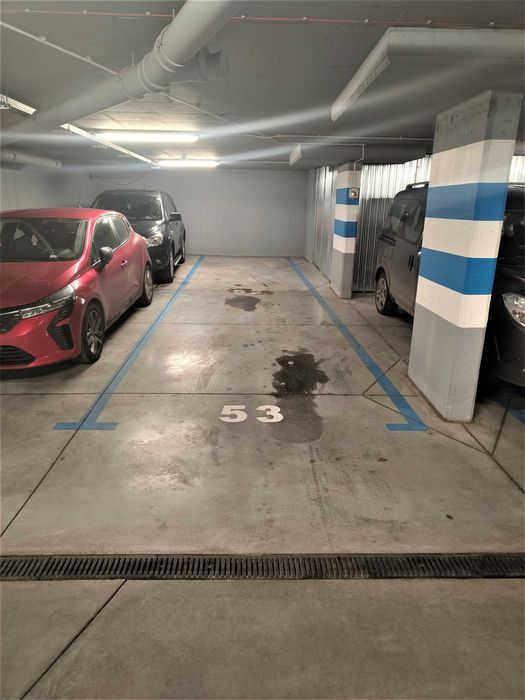 Wynajme garaż miejsce parkingowe w Przecławiu