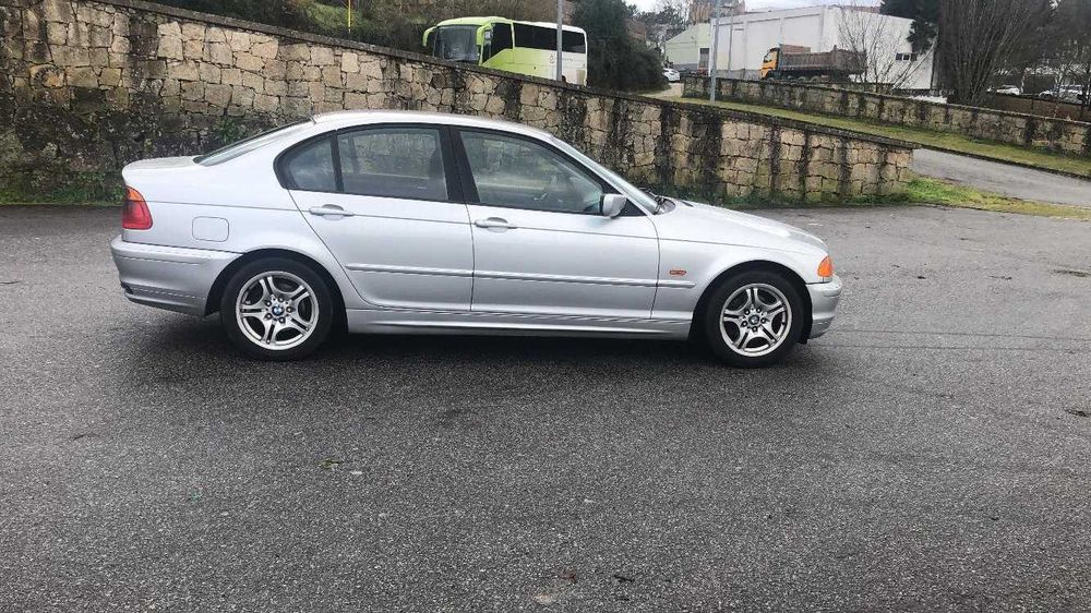 BMW 320d E46 – 136 cv, Revisão Feita, Tudo em Dia!