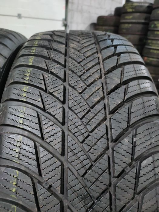 225/60R17 Bridgestone Blizzak LM001 z 2019r 7mm