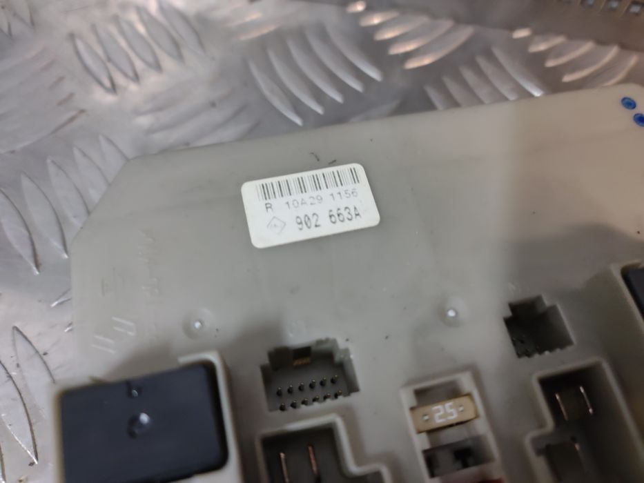 Centralina Motor BCM L2 Caixa Fusiveis Renault Clio III 1.2 16v