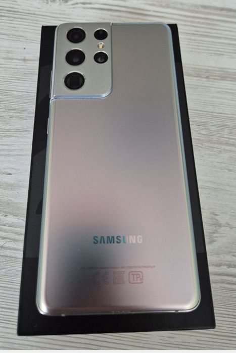 Продам флагман S21 Ultra 12/256гб на две  симкарты