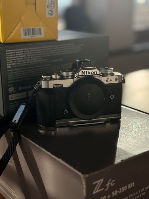 NIKON Z fc + Obiektyw 16-50mm f/3.5-6.3 Srebrny + 50-250mm f/4.5-6.3