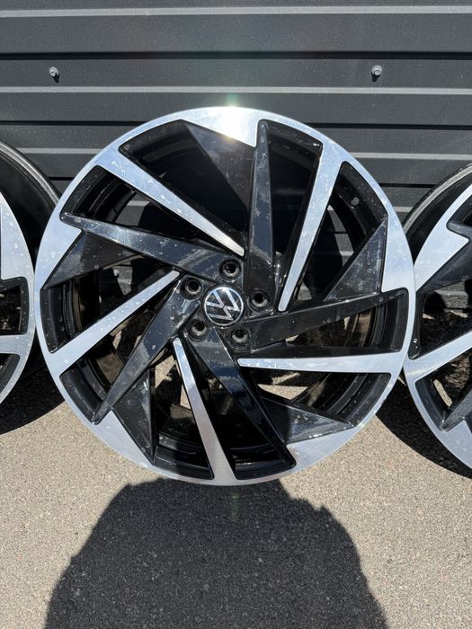 Диск легкосплавный volkswagen оригинал arteon r-line 8. 0" x 20" 5x112 et 40 оригинал