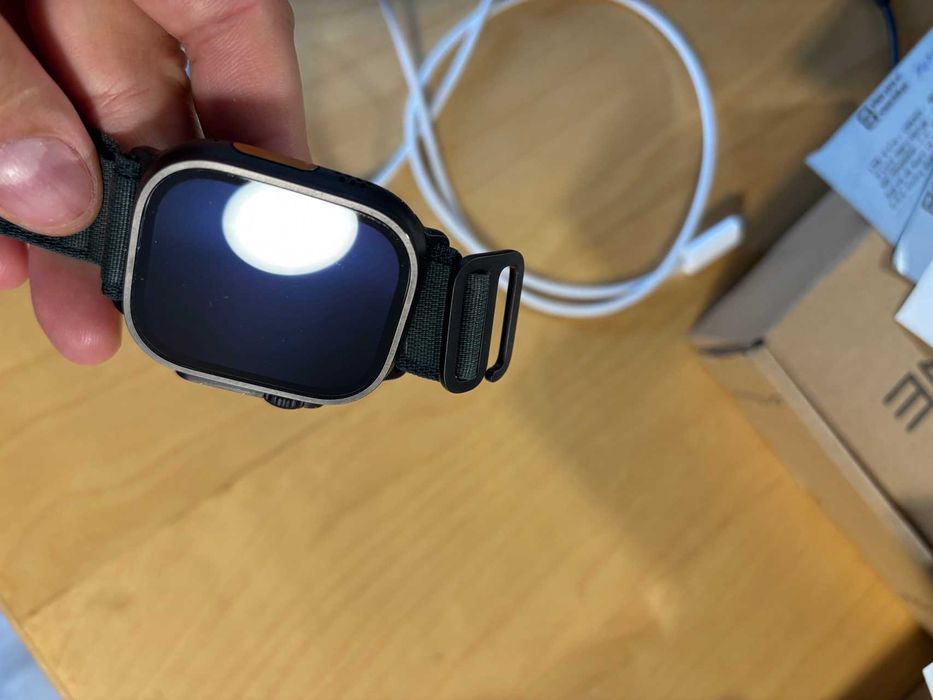 Apple Watch Ultra II GPS + Cellular 49mm Titânio Preto Alpine Loop