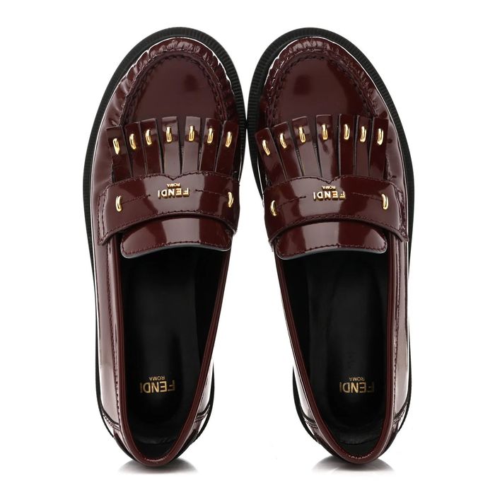 Лофери, макасіни, взуття Fendi, gucci, piana, dolce