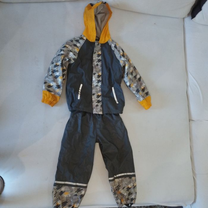 Lupilu .Дощовик , водостійкий костюм