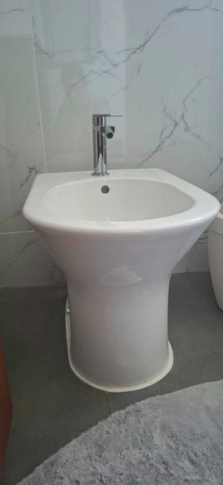 Bidé e Torneira Novos