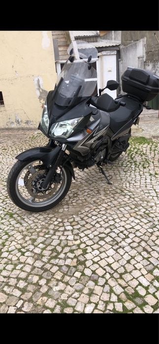 Suzuki VStorm 650 D L