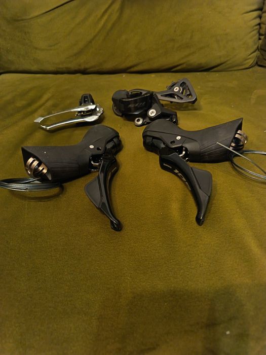 Mini grupa szosowa shimano 105 7100