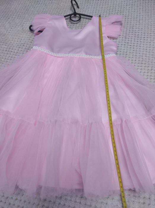 Святкова рожева сукня 122р
