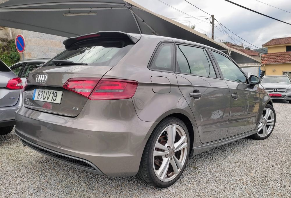 Audi A3 SportBack 1.6 TDi S-line