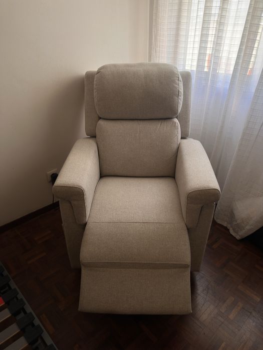 Cadeirão Elétrico Koke c/ Elevação