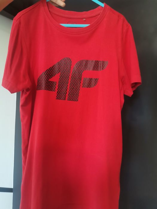 Tshirt czerwono czarny 164 dla chłopaka 4f