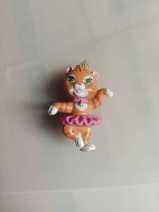 Bonecos antigos.64862656530563123