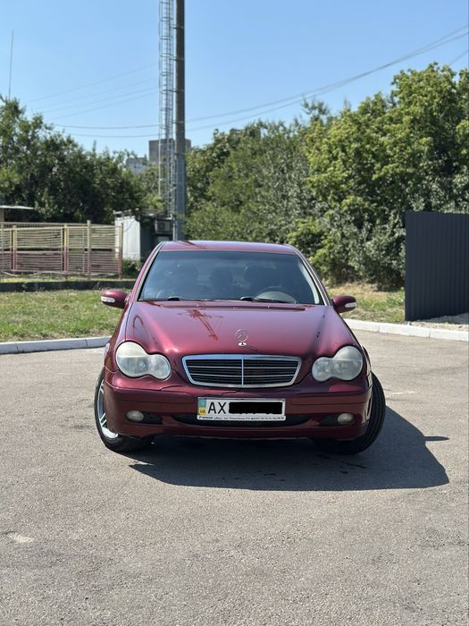 MERCEDES - BENZ w203 c180