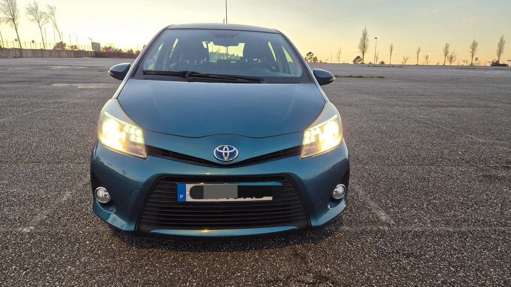 Toyota Yaris 1.5 HSD Comfort +P.Style+Navi