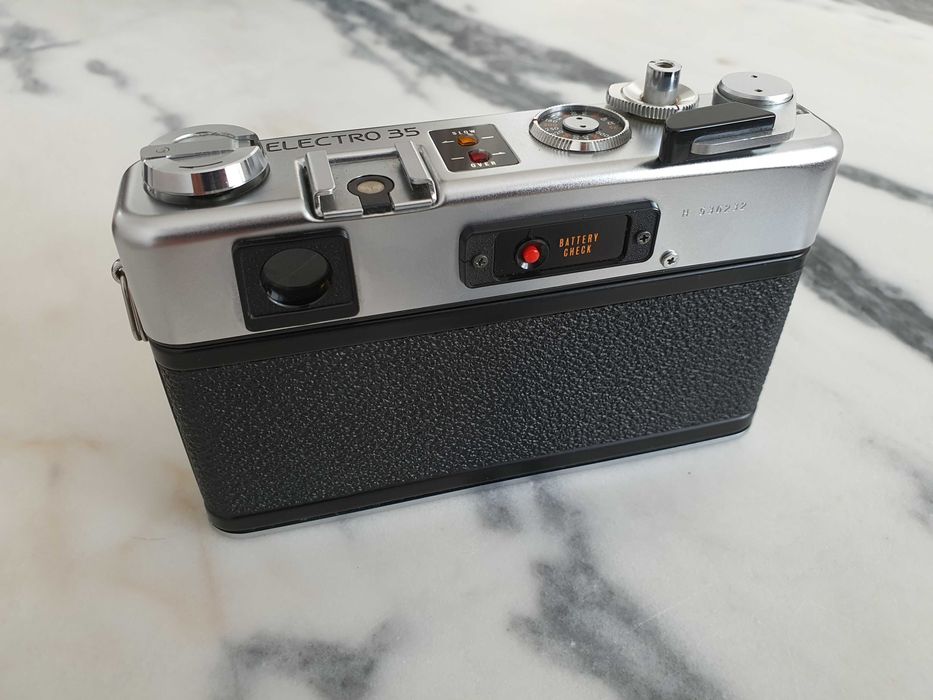 Câmera Fotográfica _ Yashica Electro 35 GSN _ MINT