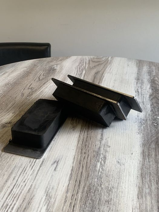 Подушки металеві під кузов самоскида 60*120*30