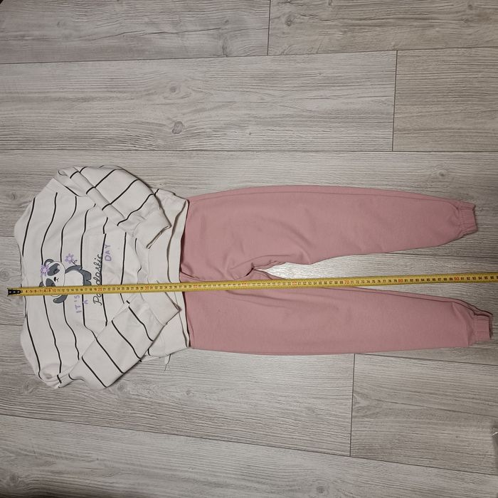 Віддам речі р. 122 та взуття 28р.