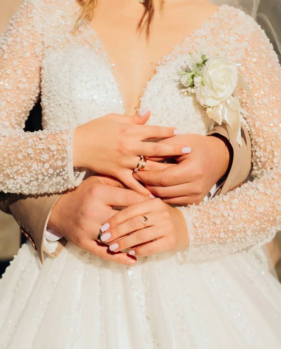 Весільна сукня, плаття