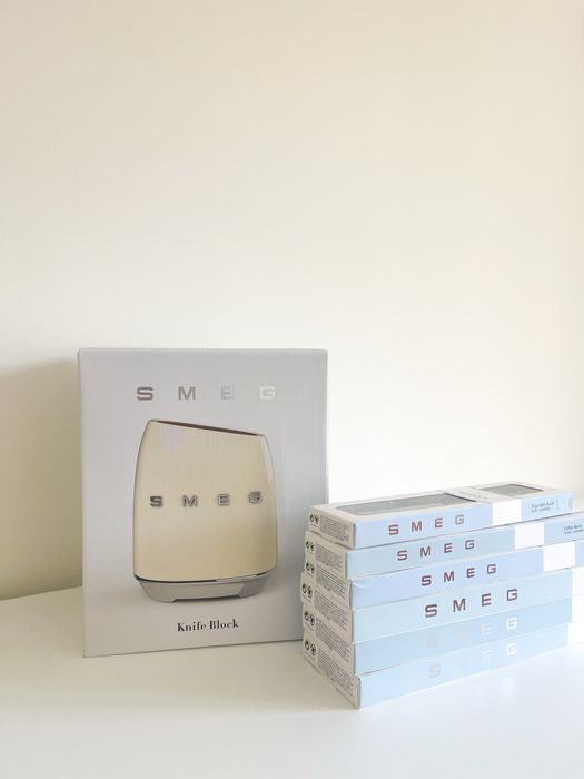 Conjunto Bloco + Facas SMEG