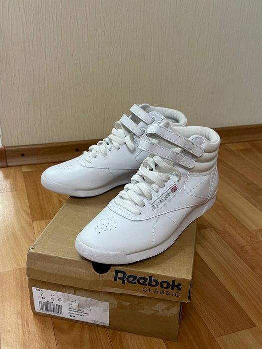 Кросовки Reebok размер 37