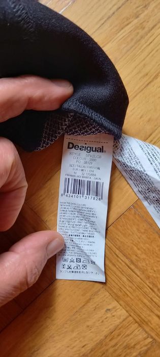 Desigual Sukienka czarna w geometryczne wzory M