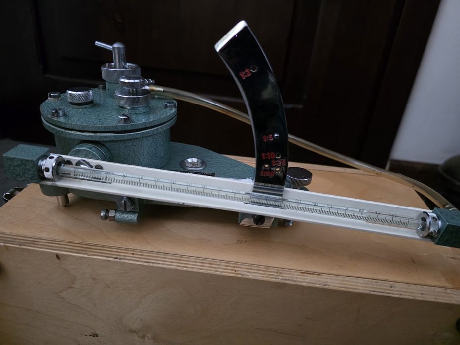 Manometr cieczowy REKNAGA MPR-4