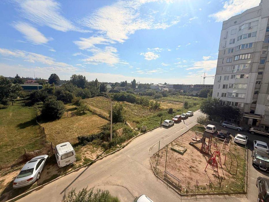 Продаж 1к квартири Святопетрівське Тепличная 42