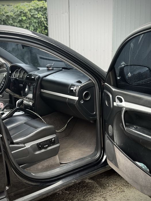 Продам Porsche Cayenne 955