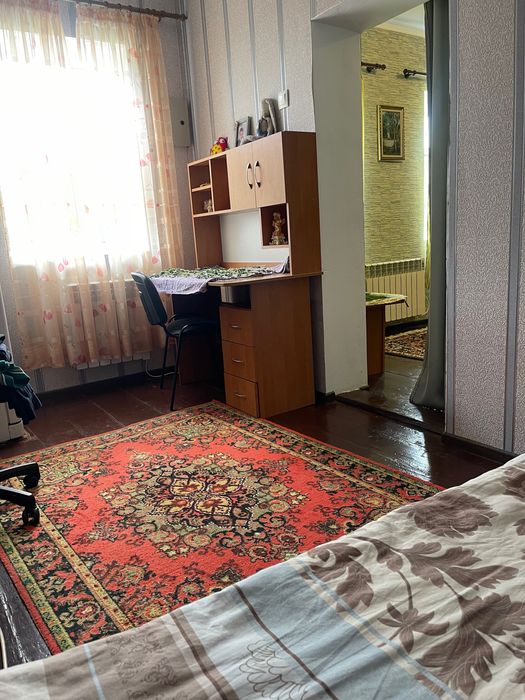 Продам будинок з ремонтом 80 м2 з великою ділянкою 25 соток,без %