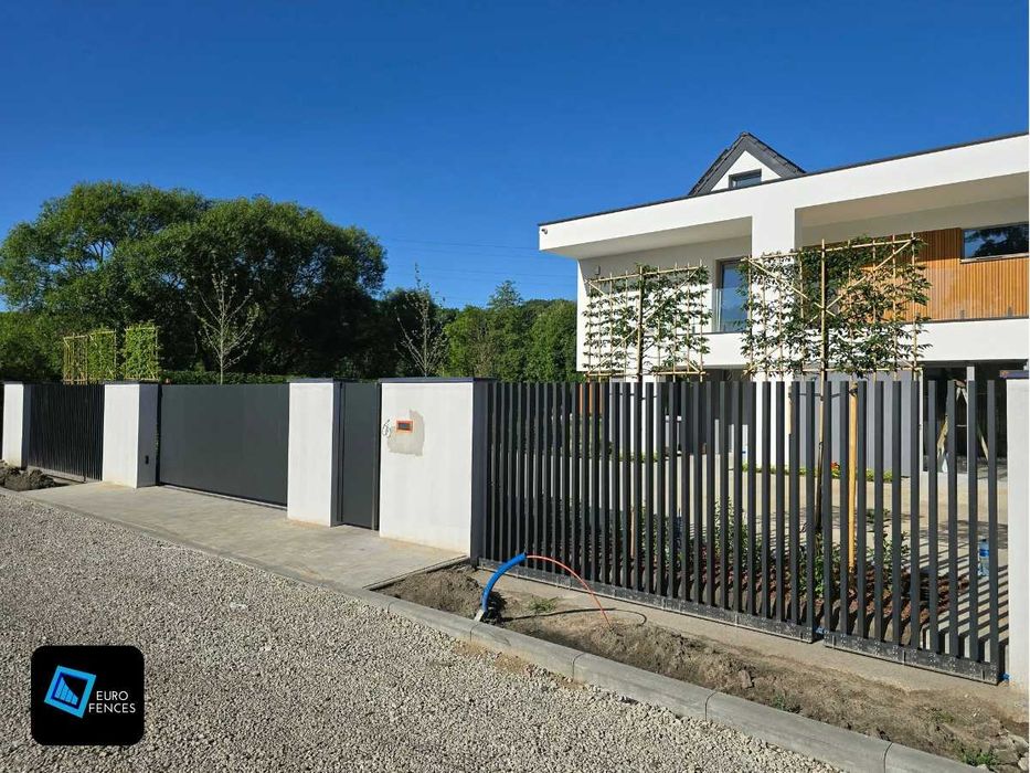 Nowoczesne Ogrodzenia Aluminiowe - Polski producent Euro Fences - model grzebieniowy Comb